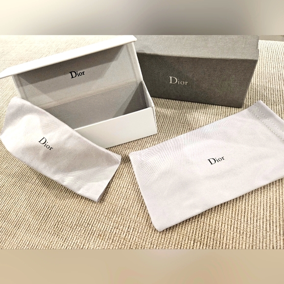 Dior Silver Glasses Case, Dusty, Dust Cloth, & Box - Picture 1 of 9